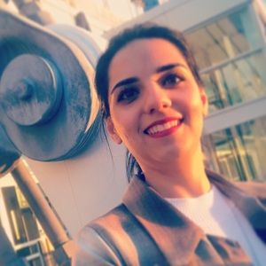 Meet your Posher, Ladan